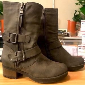 Women boots
